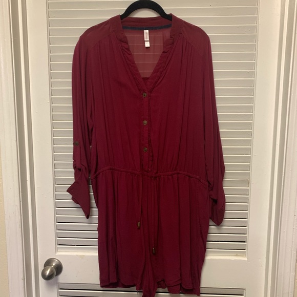 Xhiliration romper size XL - Picture 2 of 7